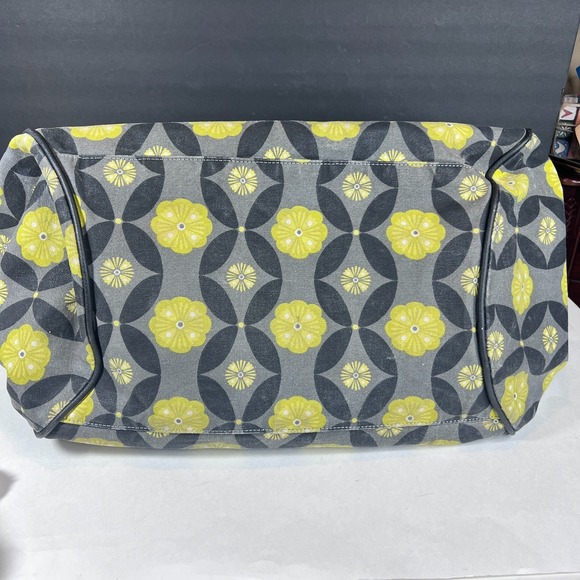Petunia Pickle Bottom Wistful Weekender Diaper Bag Yellow Gray Floral Large Tote - Picture 5 of 15